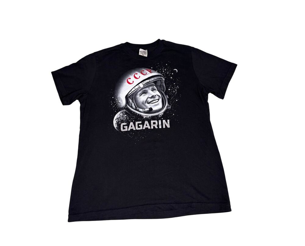 Yuri Gagarin CCCP Soviet Space Graphic T-Shirt M